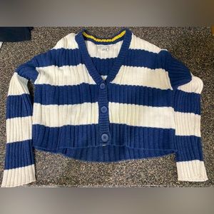 Old Navy cropped sweater